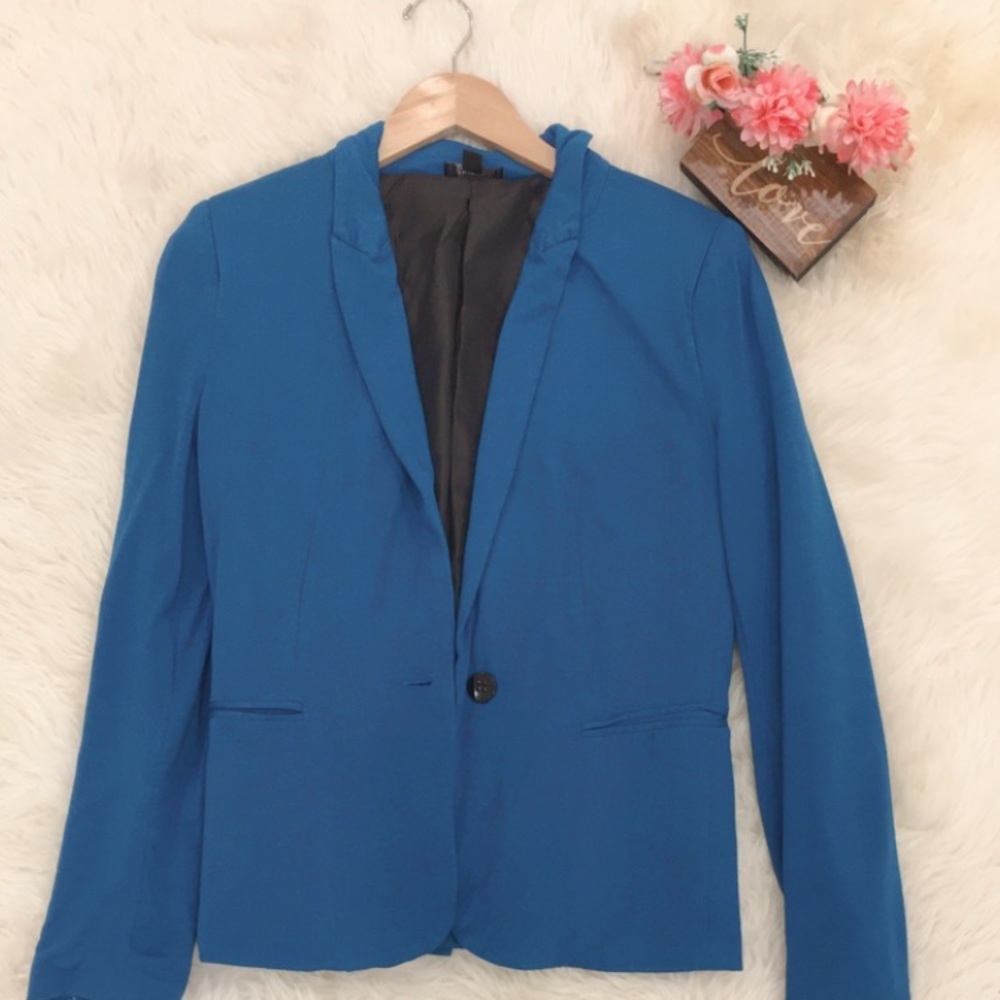 Light weight blazer